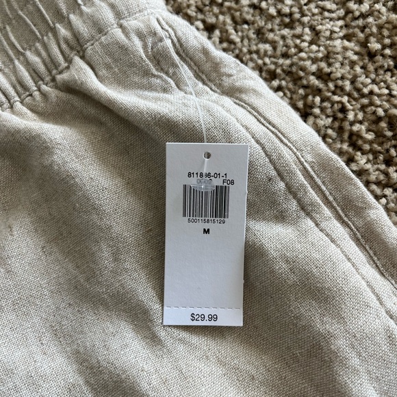 Old Navy: Salmon and khaki linen shorts - Picture 7 of 10